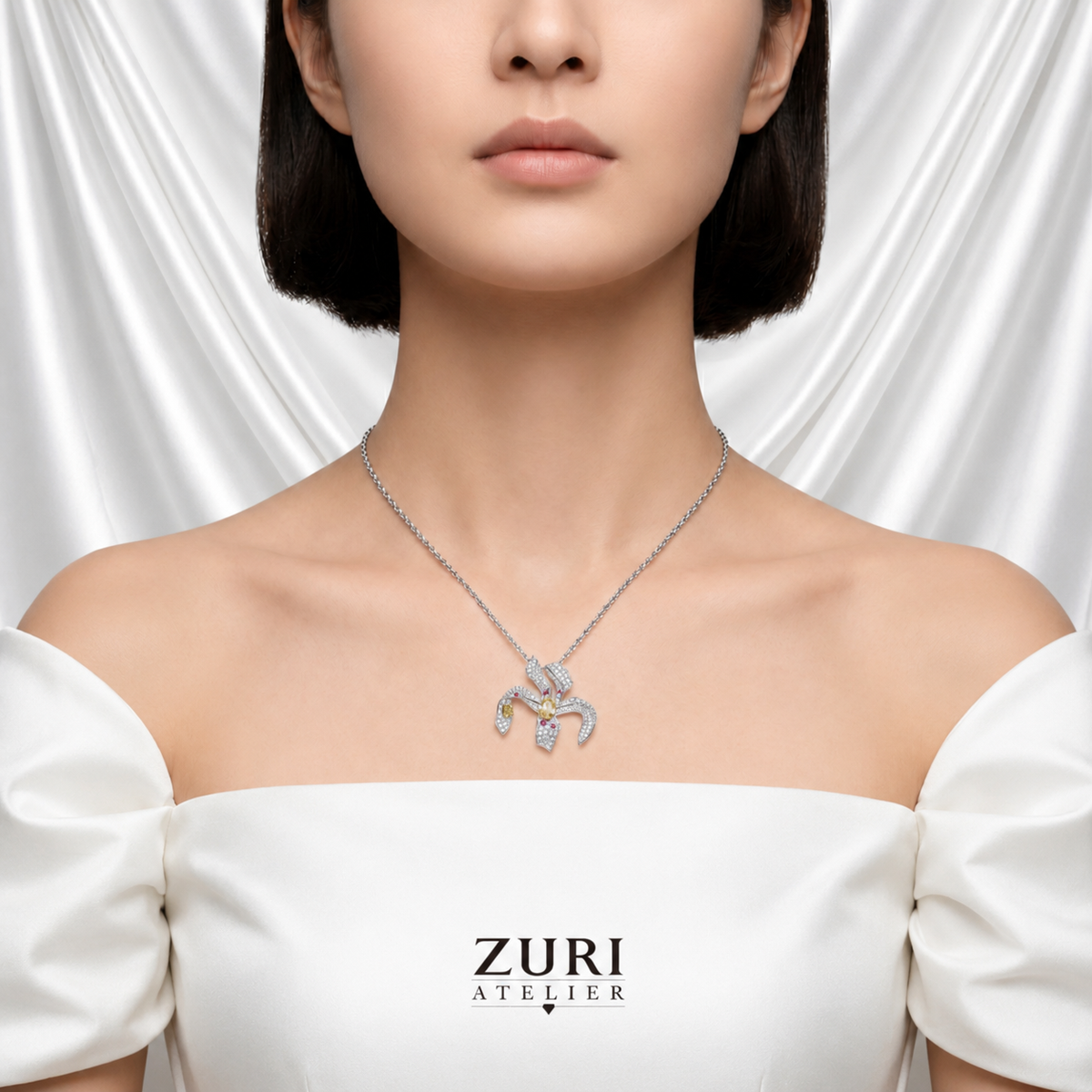 18K 淡彩黄钻颈链